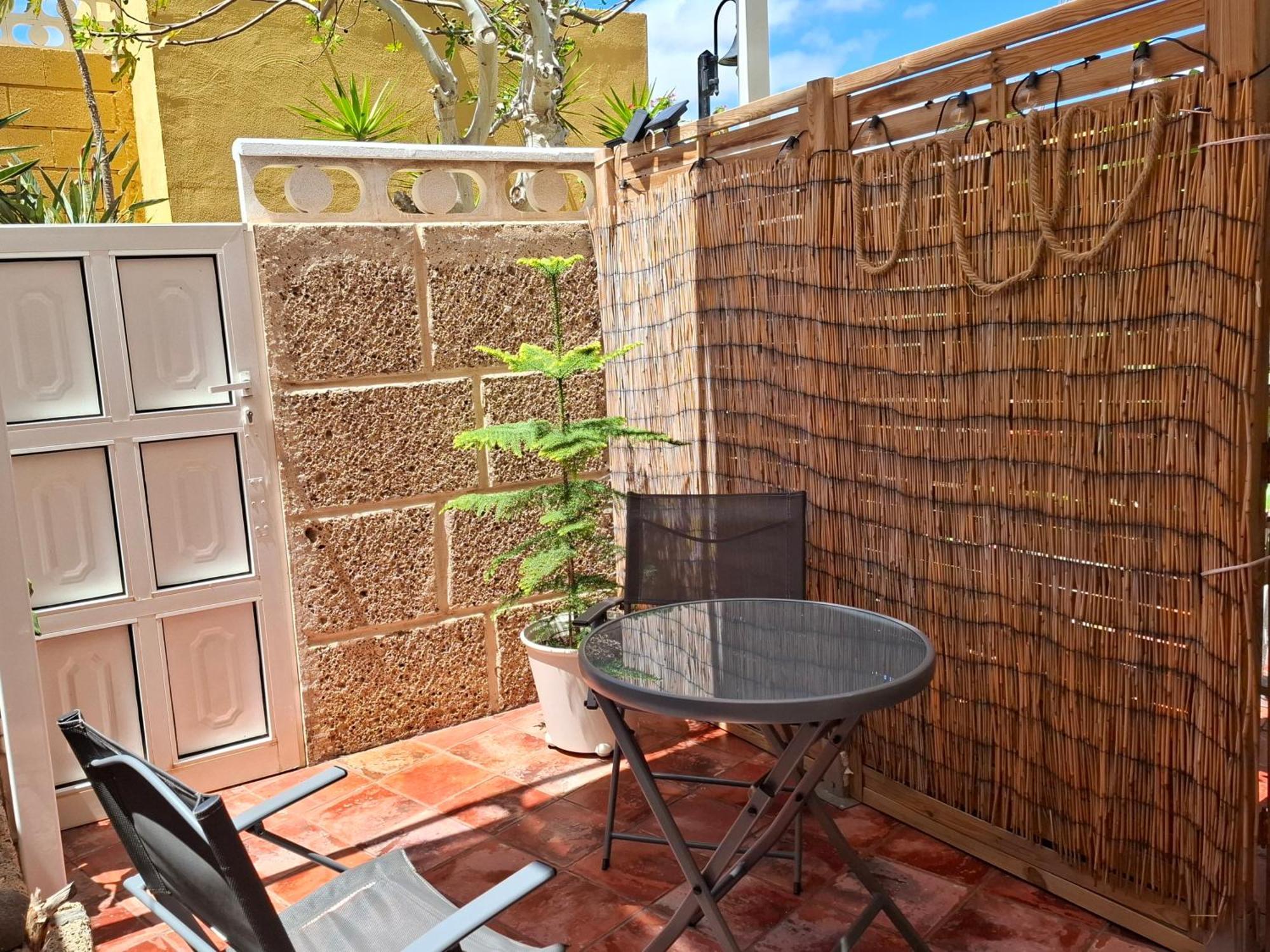 Habitacion Doble Con Bano Y Terraza Privada El Medano  Bagian luar foto